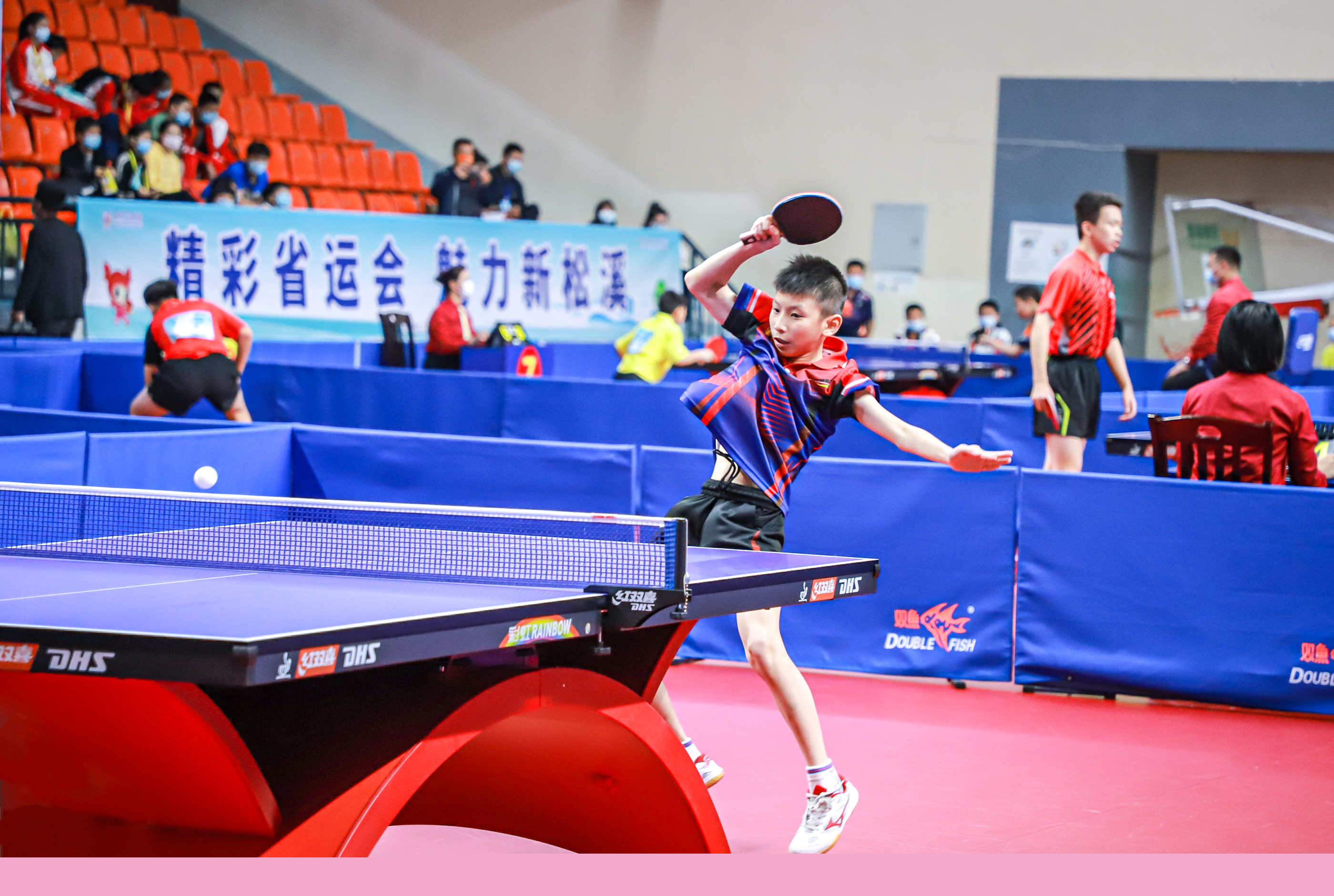 于青少年足 于青少年足