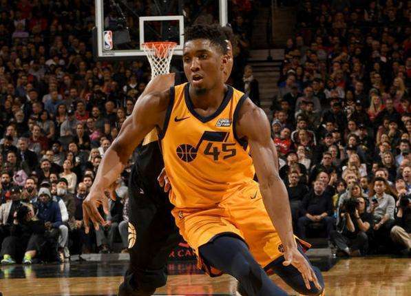 约基奇这样 约基奇这样