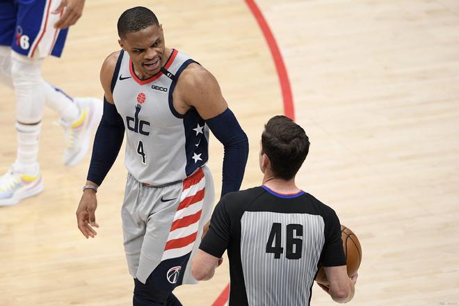 赛场保持竞 赛场保持竞