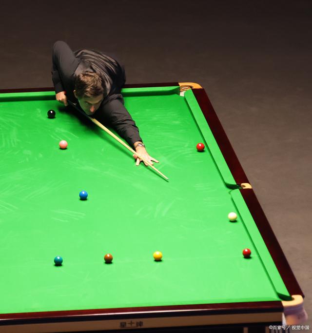 了他的个人 了他的个人