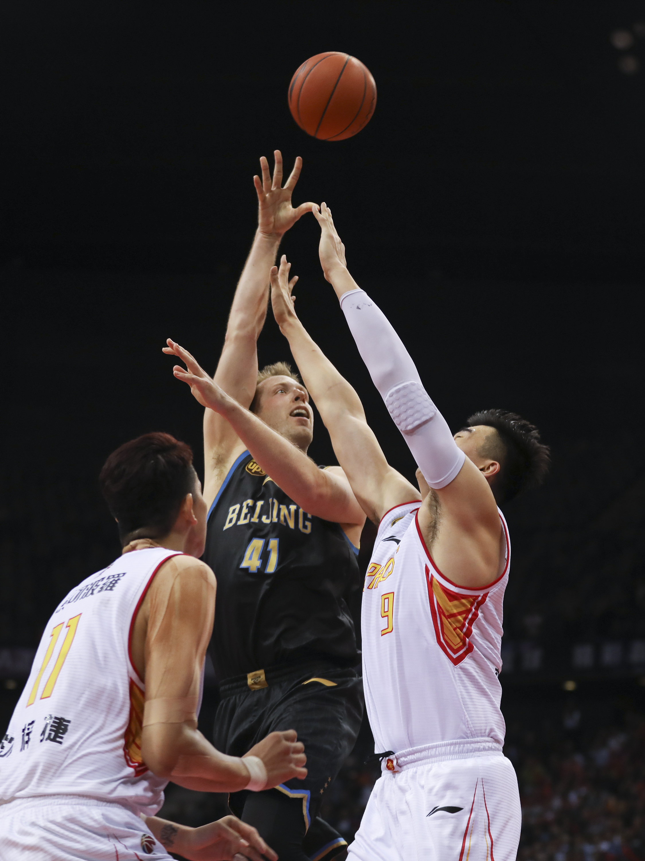 关键两回合 关键两回合