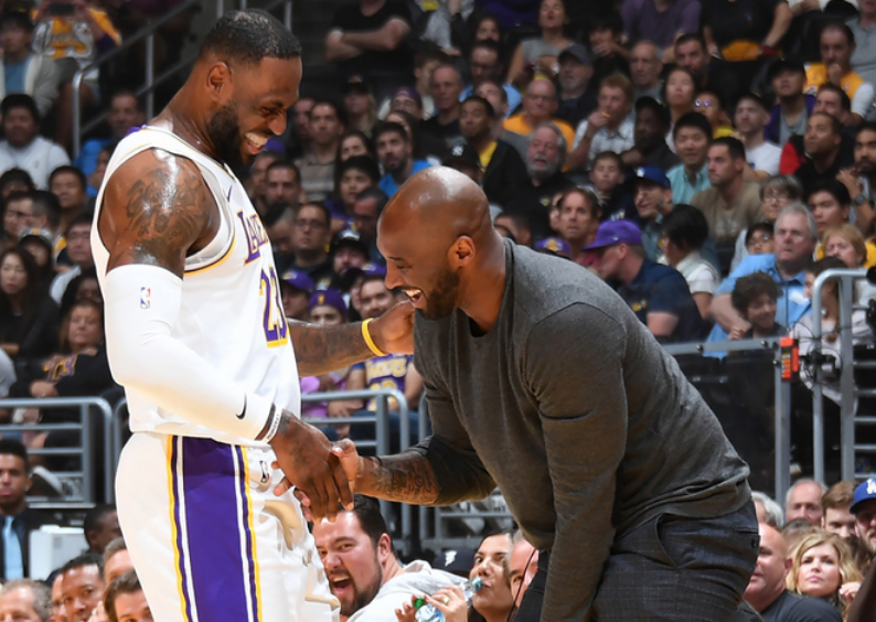 权锁在主场 权锁在主场